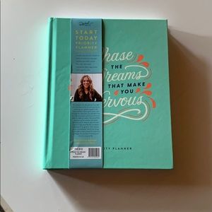 Rachel Hollis Priority Planner